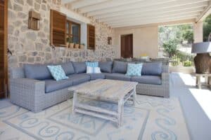 loungebereich terrasse villa