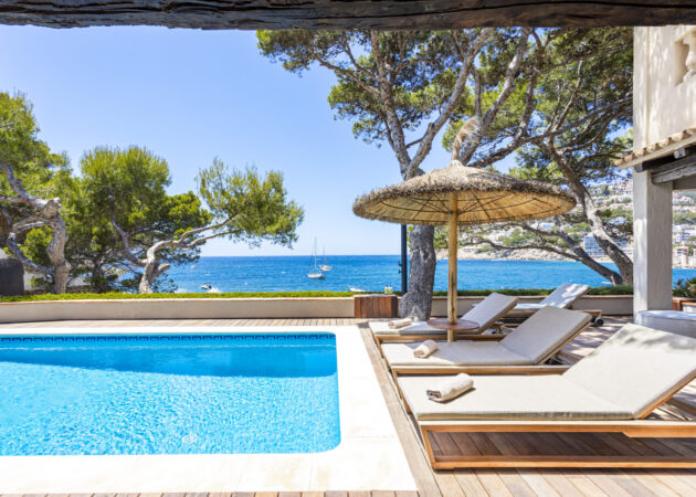Villa de lujo con piscina y acceso directo al mar en Port d'Andratx, Mallorca